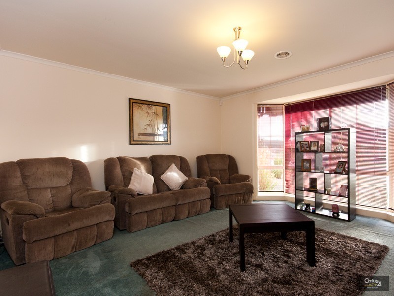 47 Astley Wynd, Lynbrook VIC 3975