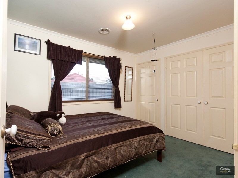 47 Astley Wynd, Lynbrook VIC 3975