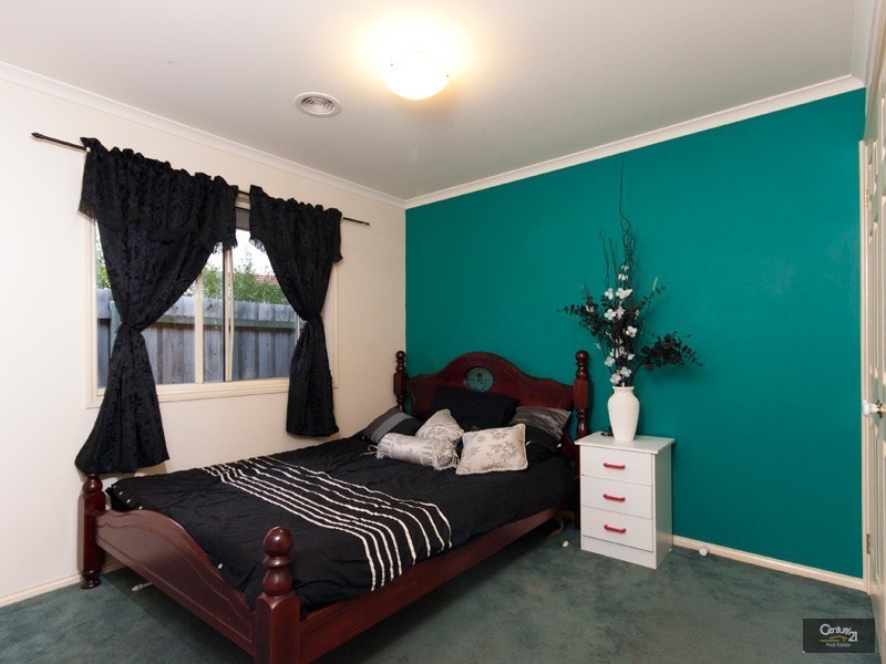 47 Astley Wynd, Lynbrook VIC 3975