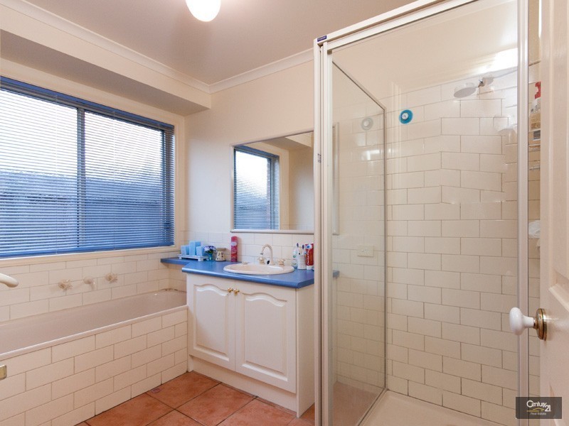 47 Astley Wynd, Lynbrook VIC 3975