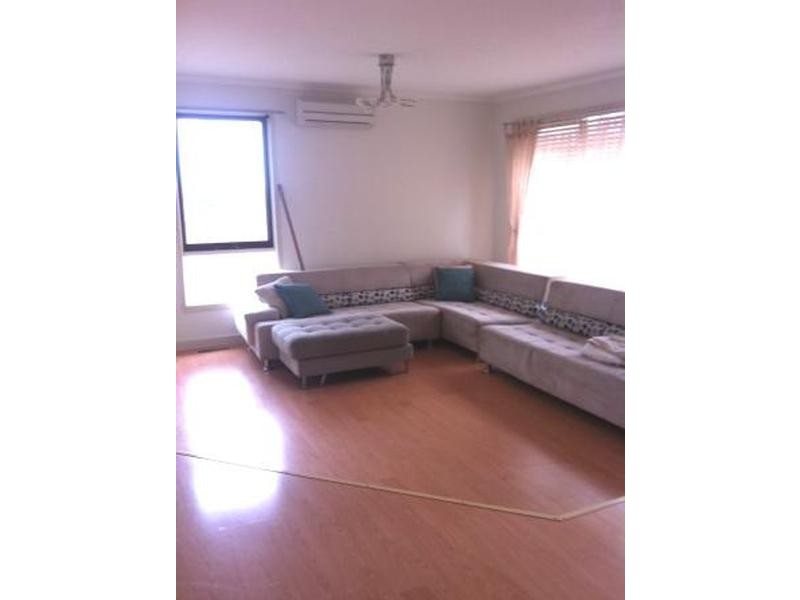 1/41 Warana Drive, Hampton Park VIC 3976