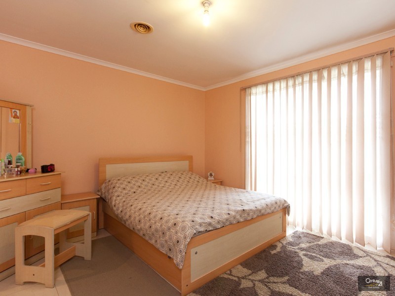 4 Nimbus Court, Hampton Park VIC 3976