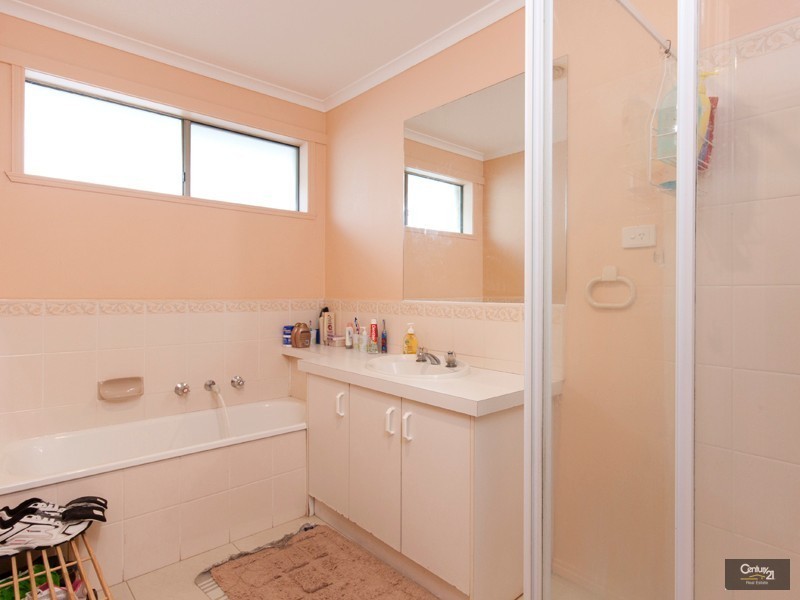 4 Nimbus Court, Hampton Park VIC 3976