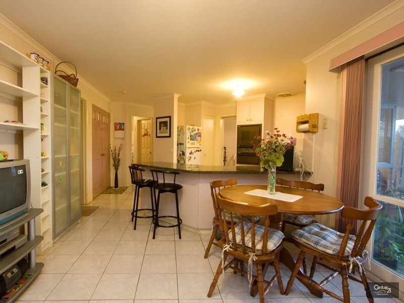 10 Darling Court, Hampton Park VIC 3976