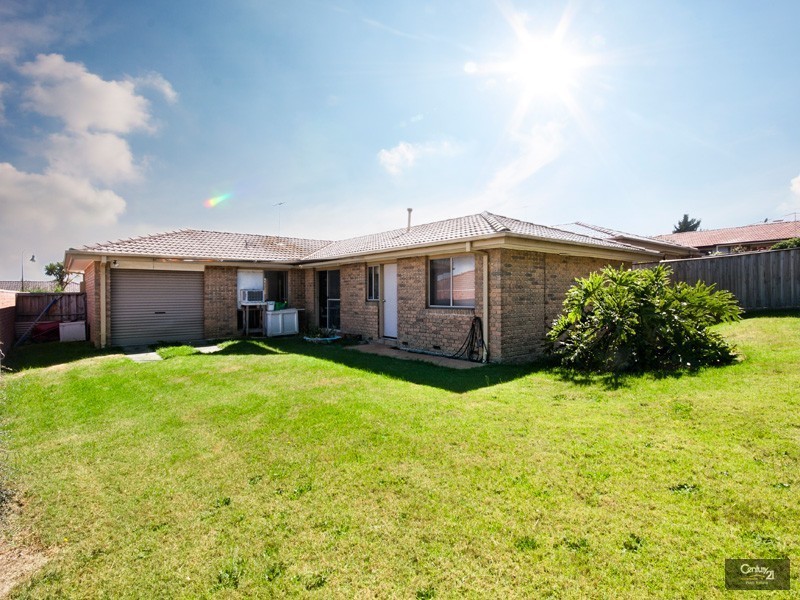 19 Sandhurst Mews, Hampton Park VIC 3976