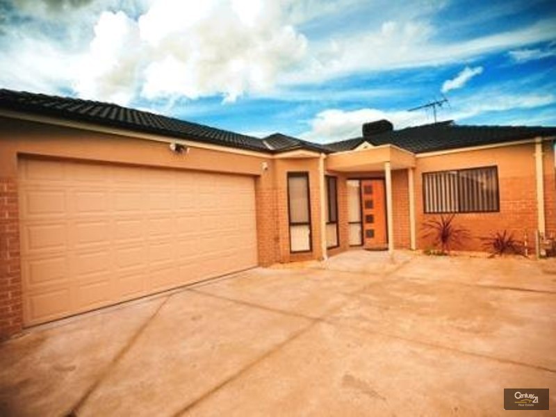 8a Kingsfield Crescent, Lynbrook VIC 3975