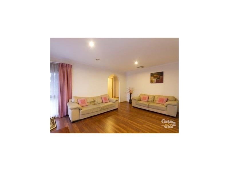 6 Haughton Court, Hampton Park VIC 3976