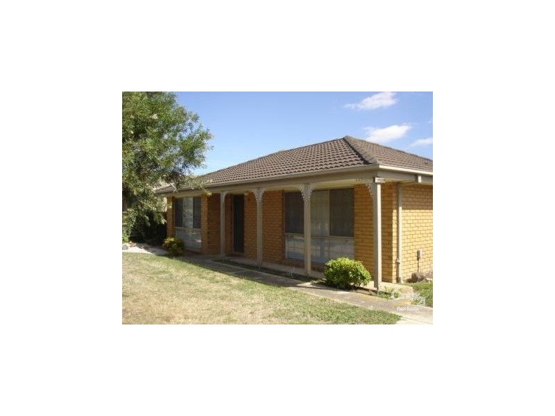 37 General Joshua Drive, Hampton Park VIC 3976