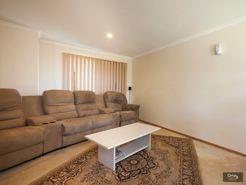 19 Sandhurst Mews, Hampton Park VIC 3976