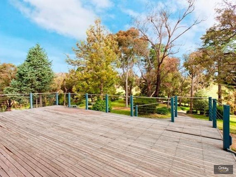 123 Holm Park Road, Beaconsfield VIC 3807