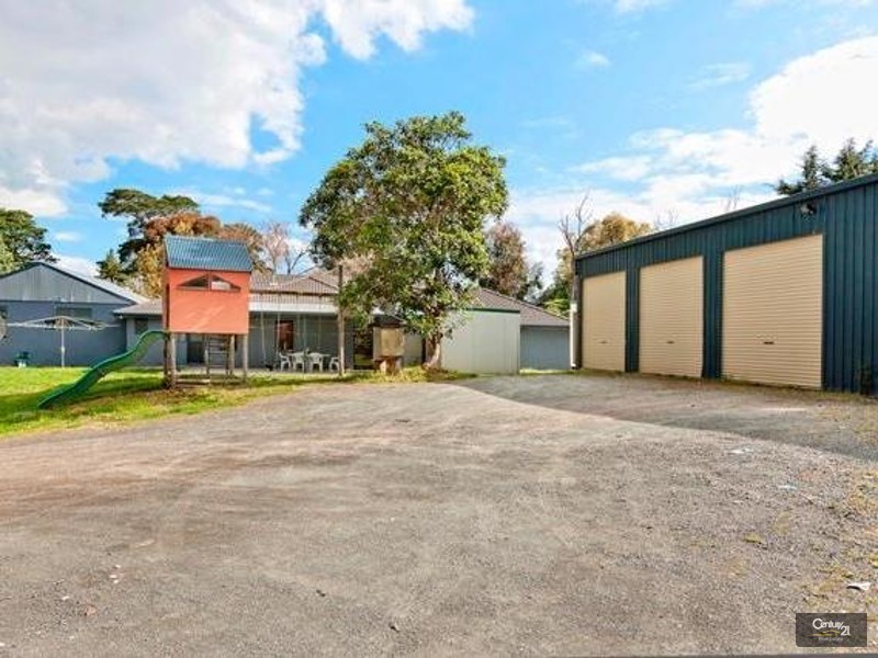 123 Holm Park Road, Beaconsfield VIC 3807