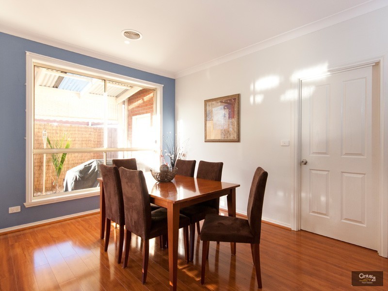 3 Thiele Court, Lynbrook VIC 3975