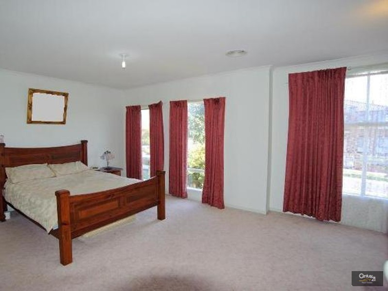 37 Arrino Crescent, Hallam VIC 3803