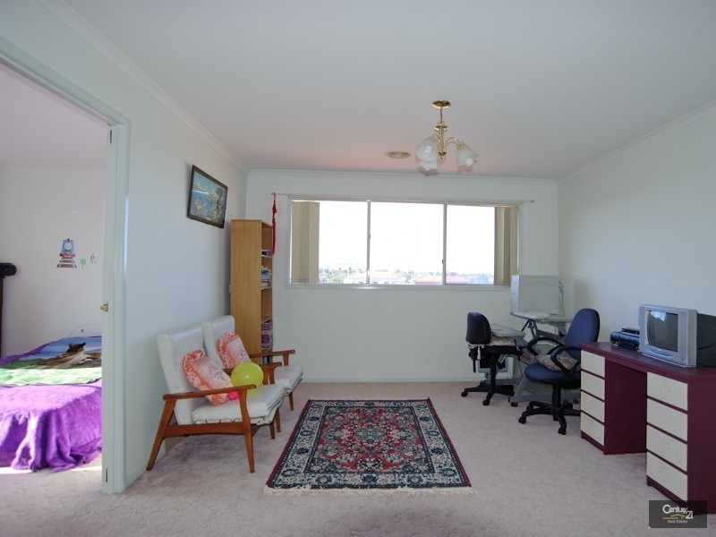 37 Arrino Crescent, Hallam VIC 3803