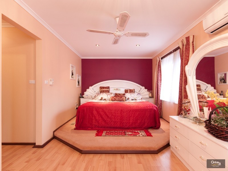 46 Girvan Circuit, Endeavour Hills VIC 3802