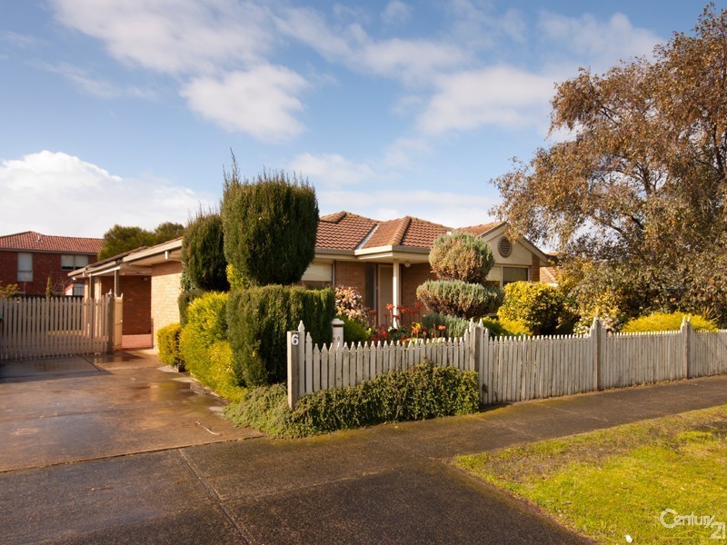 6  Pinnacle Way, Hampton Park VIC 3976