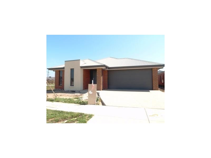 31 Verdant Ave, Officer VIC 3809