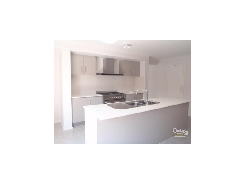 31 Verdant Ave, Officer VIC 3809