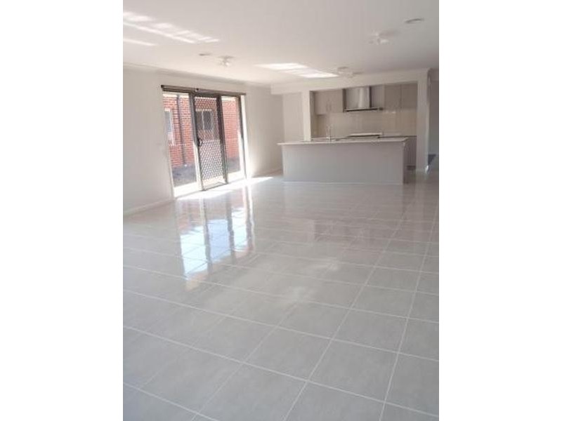 31 Verdant Ave, Officer VIC 3809