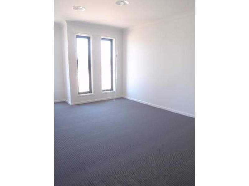 31 Verdant Ave, Officer VIC 3809