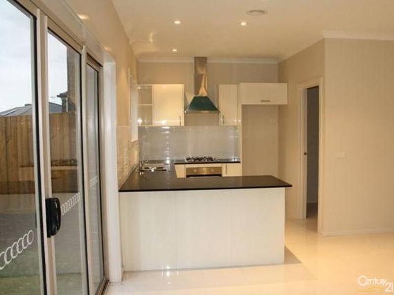 5/12-14 Kingsfield Crescent, Lynbrook VIC 3975