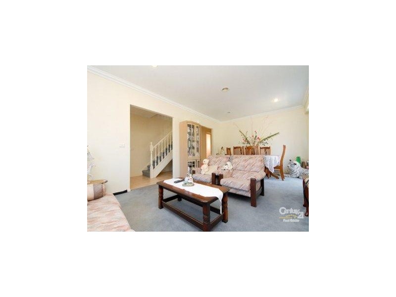 60 Paterson Drive, Lynbrook VIC 3975