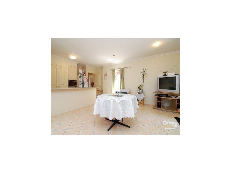 60 Paterson Drive, Lynbrook VIC 3975