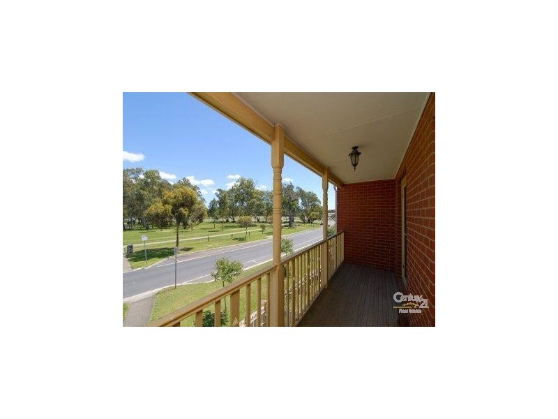 60 Paterson Drive, Lynbrook VIC 3975