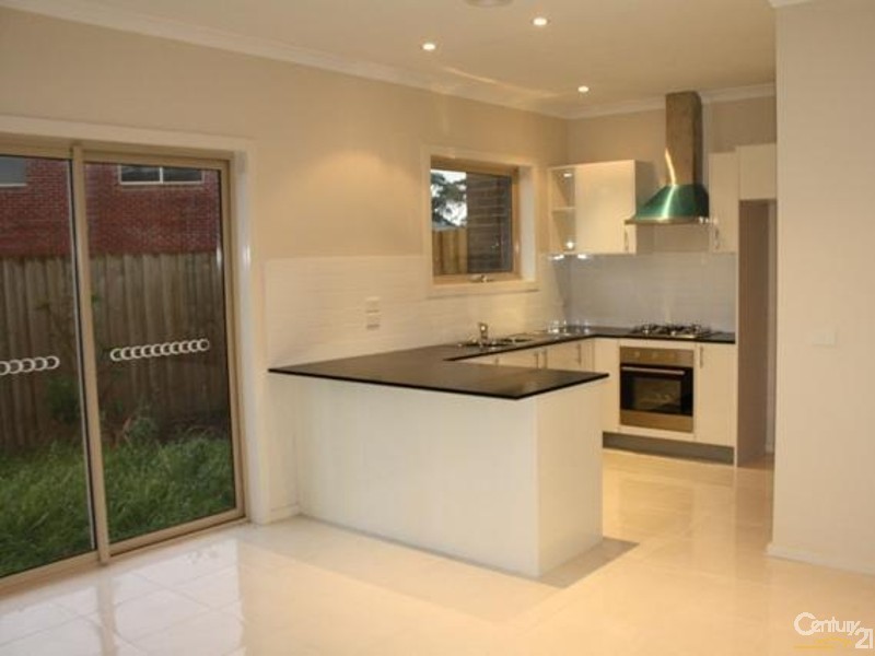 Unit 5 12-14 Kingsfield Crescent, Lynbrook VIC 3975