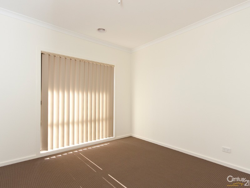 46 Halporter Terrace, Lynbrook VIC 3975