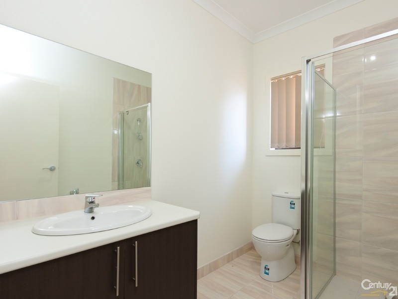 46 Halporter Terrace, Lynbrook VIC 3975