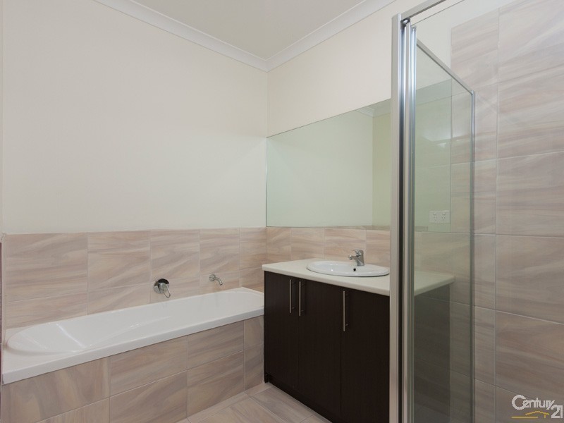 46 Halporter Terrace, Lynbrook VIC 3975