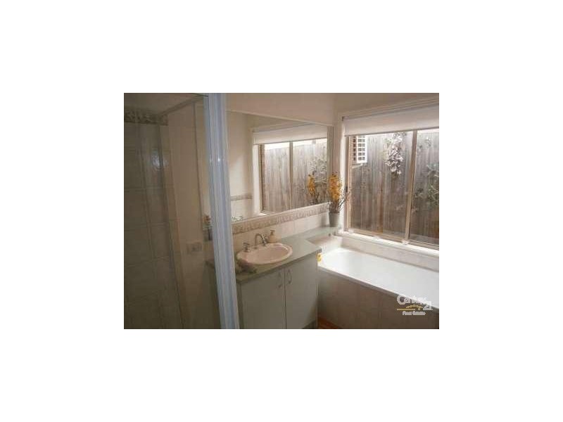 18 Fredrick Rise, Narre Warren South VIC 3805