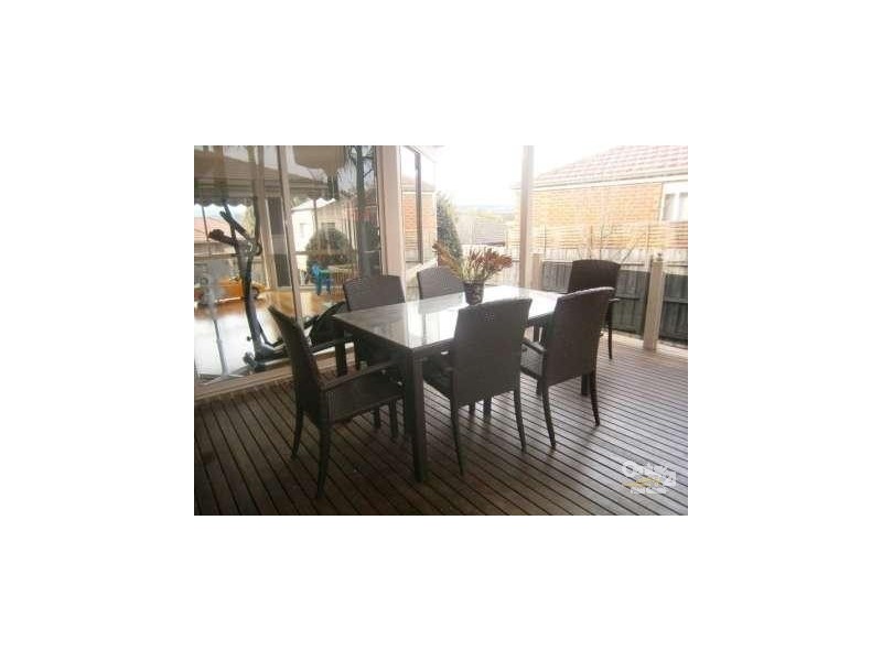 18 Fredrick Rise, Narre Warren South VIC 3805