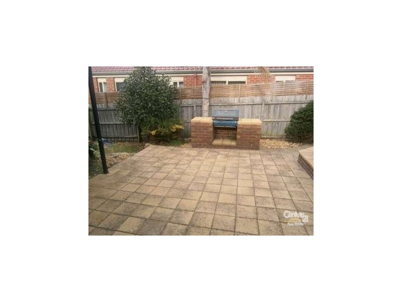 18 Fredrick Rise, Narre Warren South VIC 3805