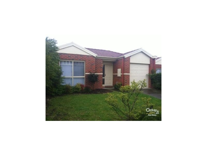 2 Margie Square, Narre Warren South VIC 3805