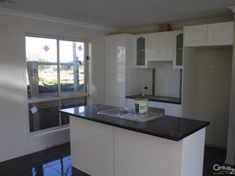 48 Wildcherry Way, Pakenham VIC 3810