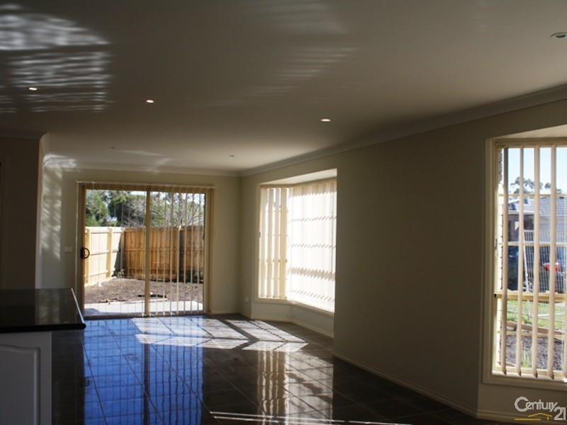 48 Wildcherry Way, Pakenham VIC 3810