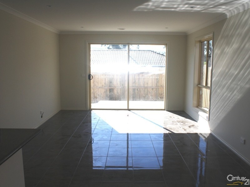 48 Wildcherry Way, Pakenham VIC 3810