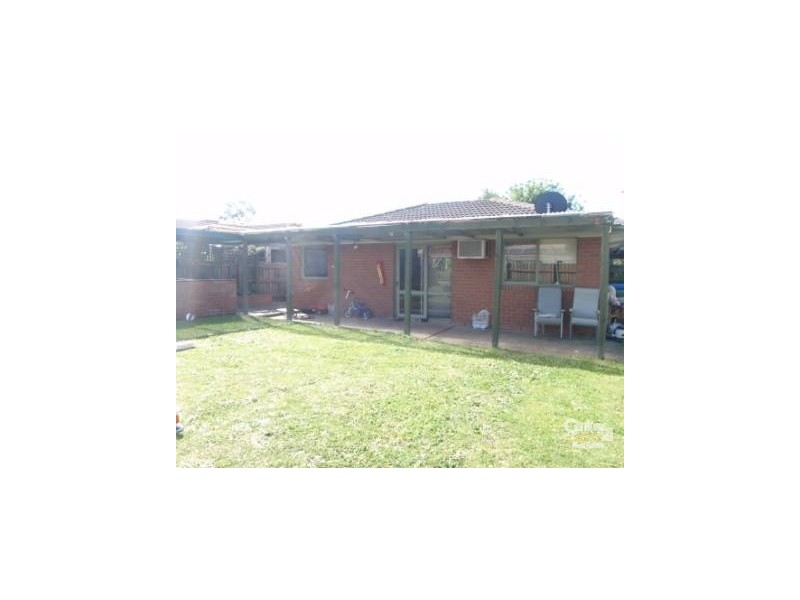 4 Pollina Close, Hampton Park VIC 3976