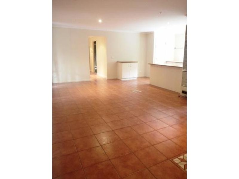 39 Branton Drive, Hampton Park VIC 3976