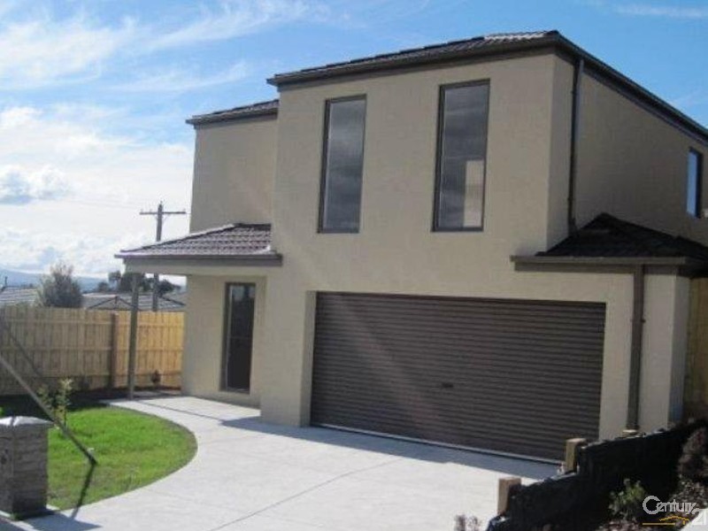 4  Bethune Drive, Hampton Park VIC 3976