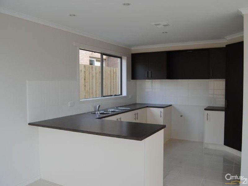 4  Bethune Drive, Hampton Park VIC 3976