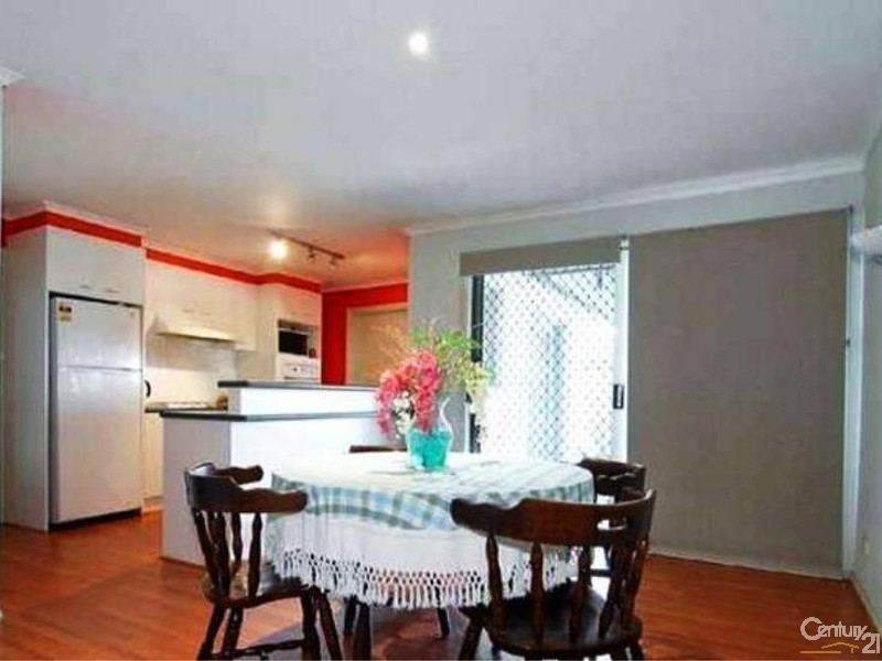 16 Branton Drive, Hampton Park VIC 3976