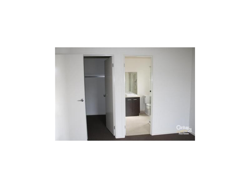 7 Snowy Drive, Lynbrook VIC 3975
