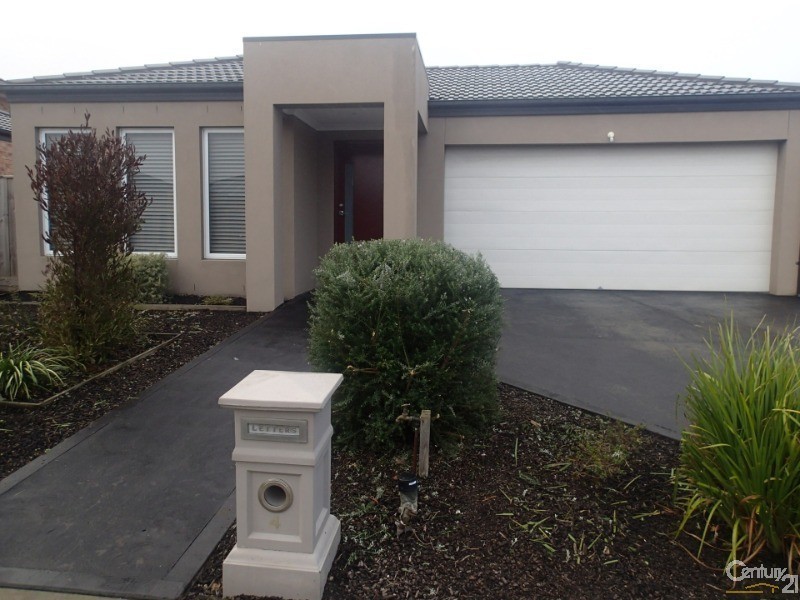 4 Bushman Way, Lynbrook VIC 3975