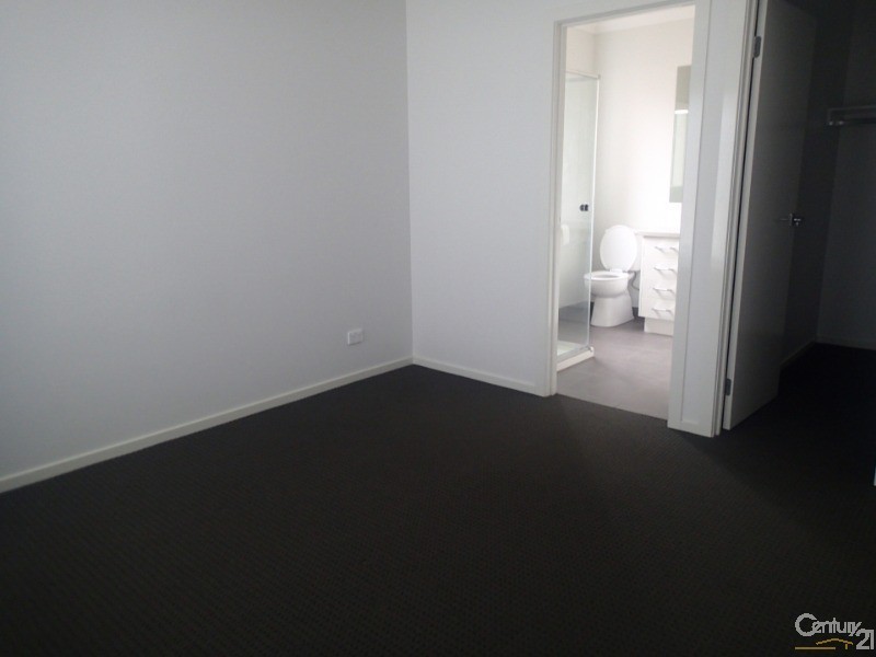 4 Bushman Way, Lynbrook VIC 3975