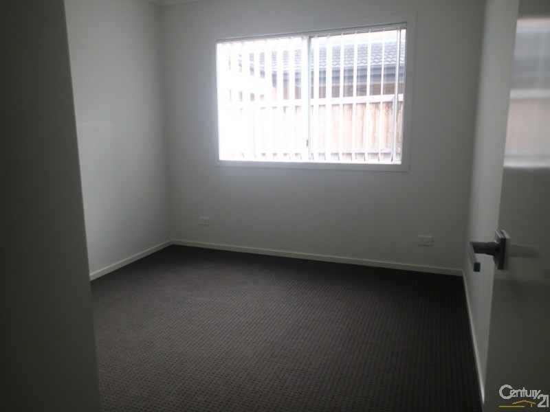 4 Bushman Way, Lynbrook VIC 3975