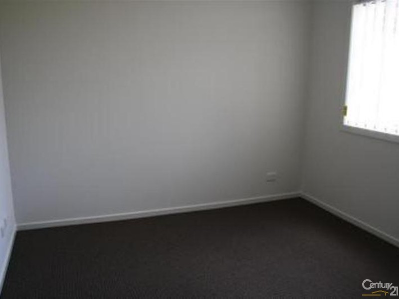 5 Snowy Drive, Lynbrook VIC 3975
