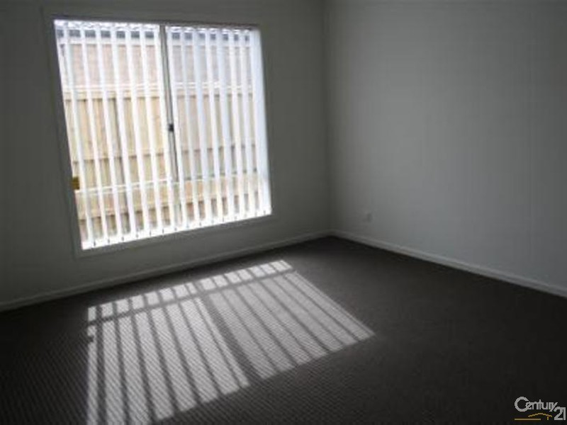 5 Snowy Drive, Lynbrook VIC 3975